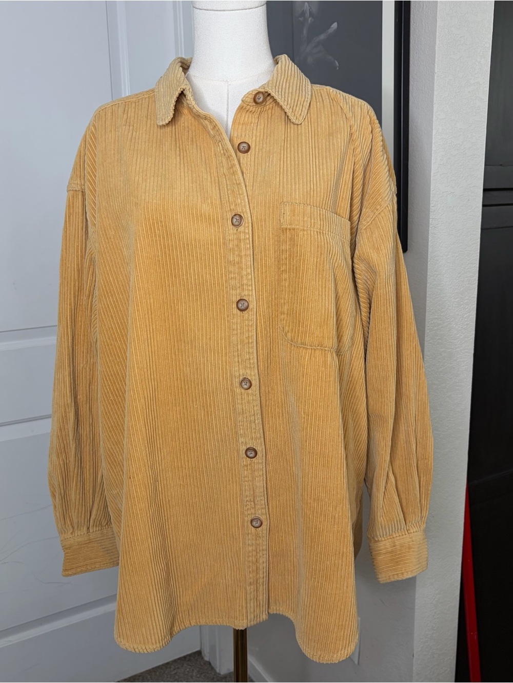 Vintage Eddie Bauer Women’s Mustard Yellow Corduroy Long Sleeve Corduroy